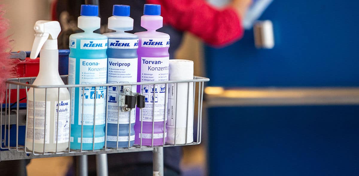 Rengøring med svanemærkede produkter
